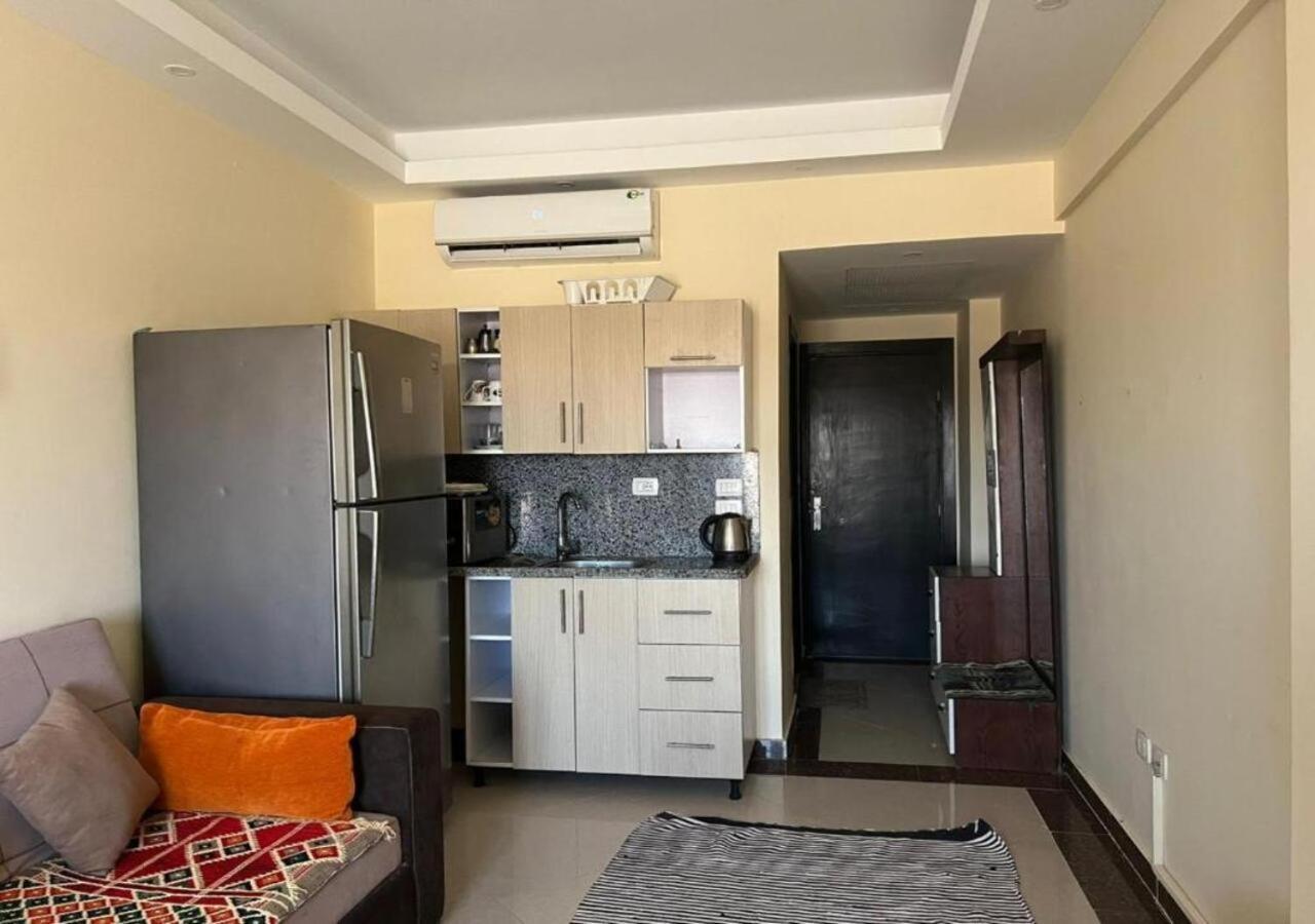 Furnished For Rent In Cecilia Furnteched, Kitchenee, Near Airport * Hurghada