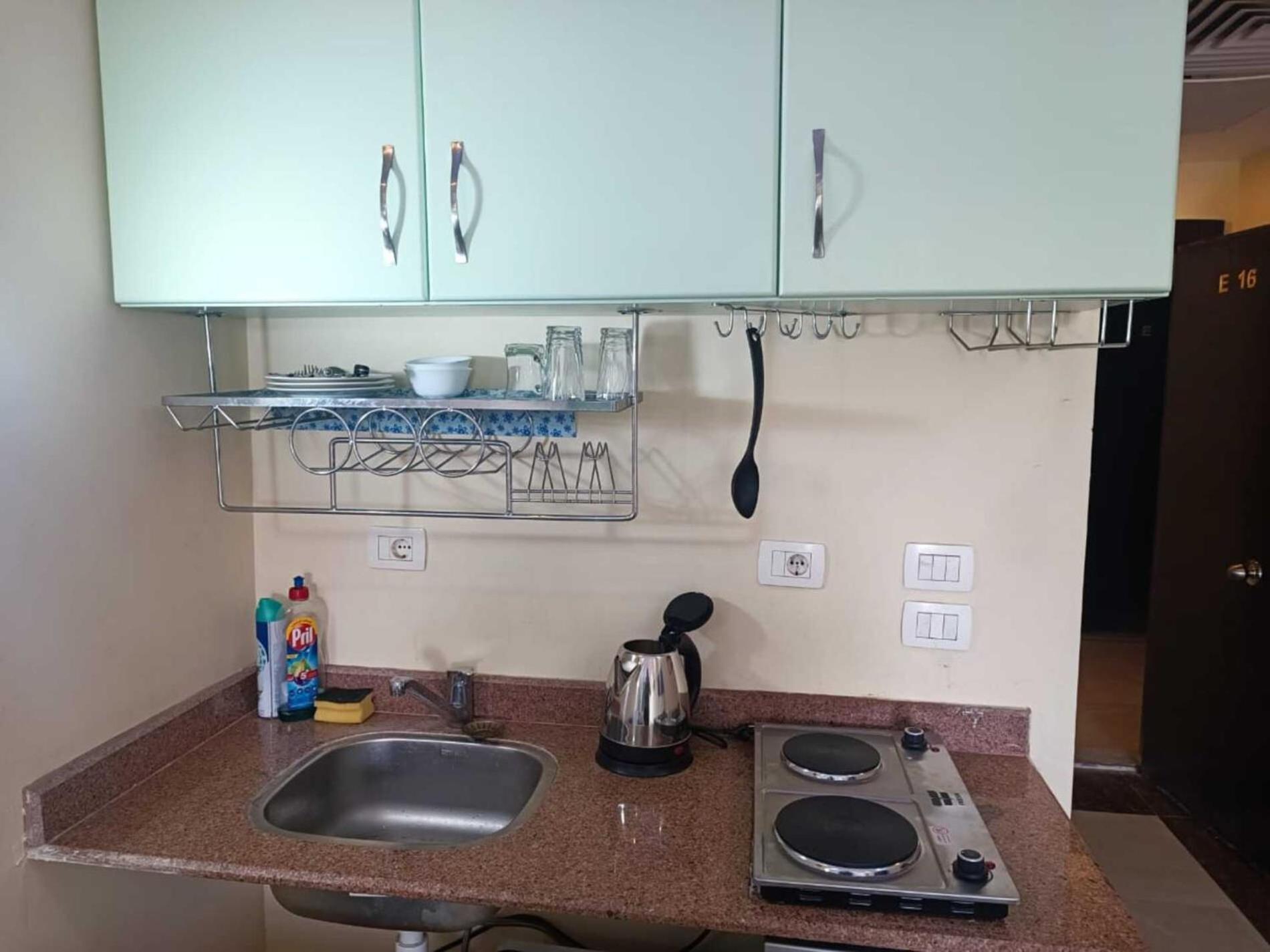 Furnished For Rent In Cecilia Furnteched, Kitchenee, Near Airport *
