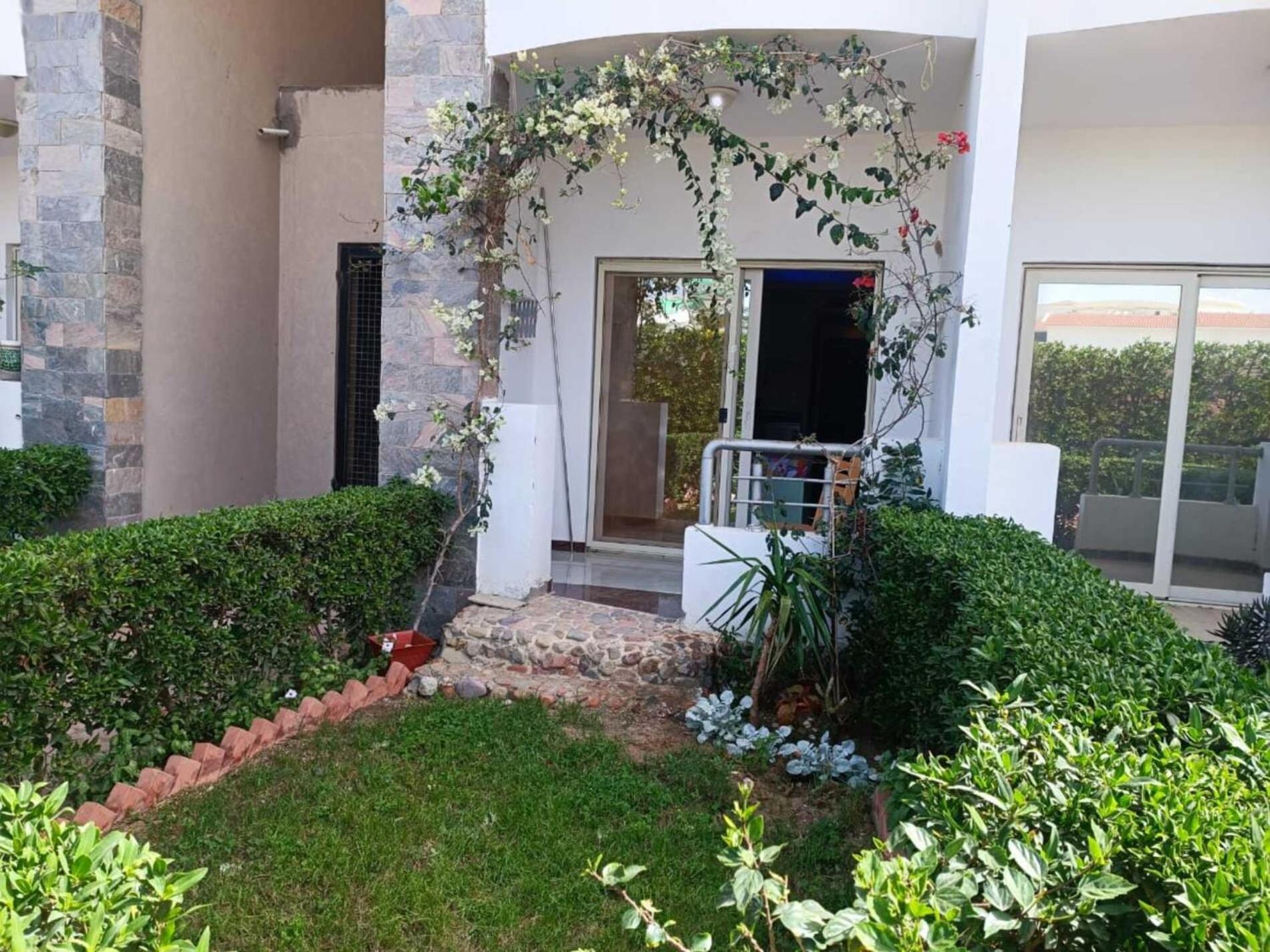 Furnished For Rent In Cecilia Furnteched, Kitchenee, Near Airport Appartement
